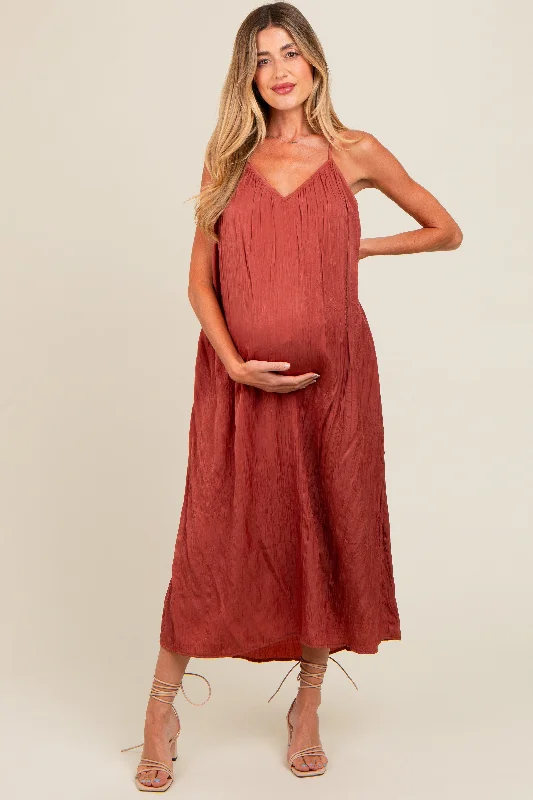 Rust Crinkle V-Neck Cross Back Maternity Midi Dress